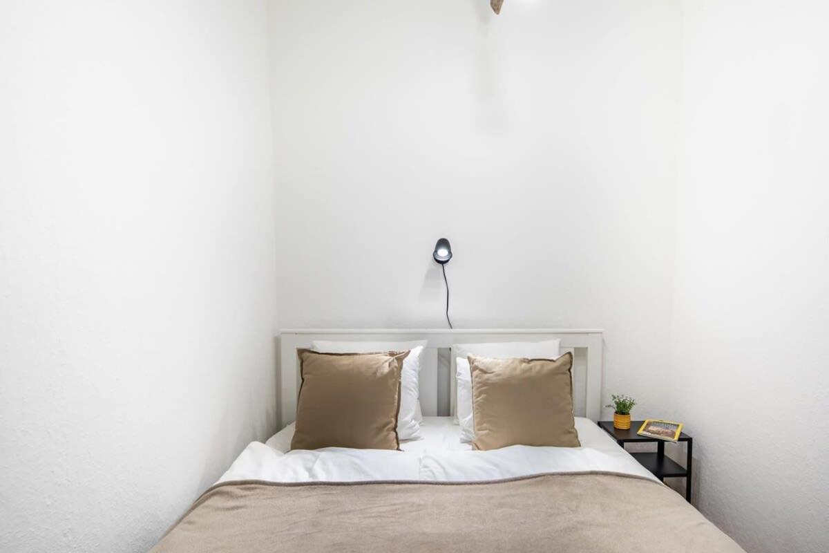בודפשט Convenient Apartment At Gastro Driven Location מראה חיצוני תמונה